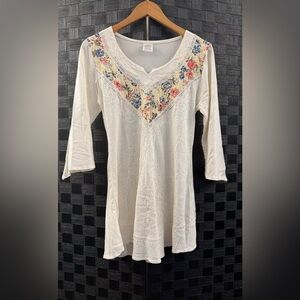 LUDY Boho Floral Embroidered Tunic Top (One Size)